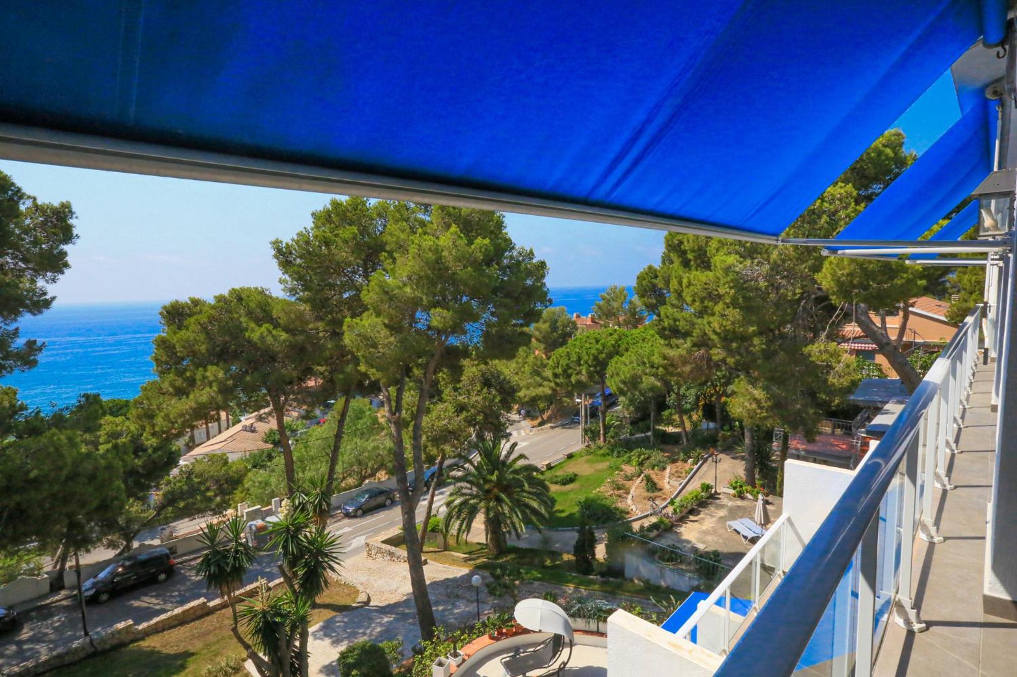 Litoral Costa Dorada - Estrella Only Families Salou Zewnętrze zdjęcie